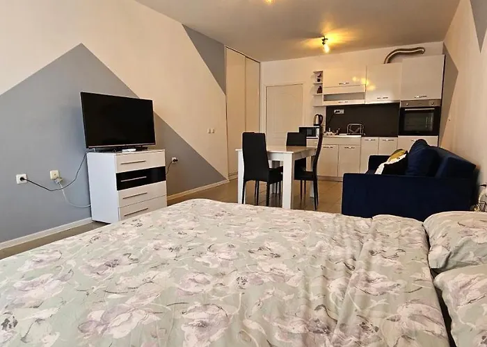 Nina Апартамент Приморско