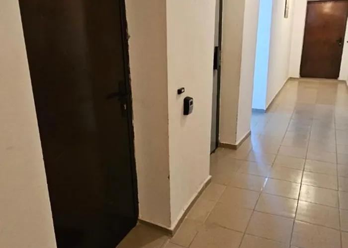 Nina * Приморско